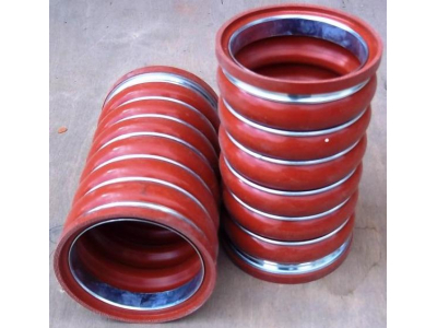 Патрубок интеркулера нижний H3 HOWO (ХОВО) WG9730530011/2 фото 1 Тобольск